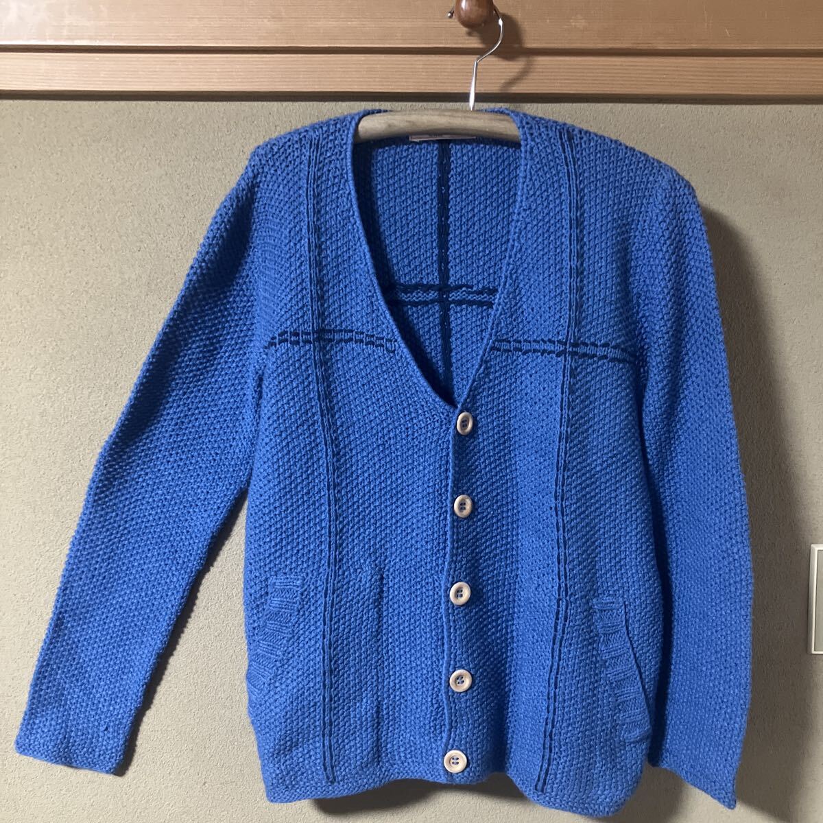 ガイジンメイド、綿手編み鹿子編み+刺し子カーディガン ブルー/Mサイズ拍卖