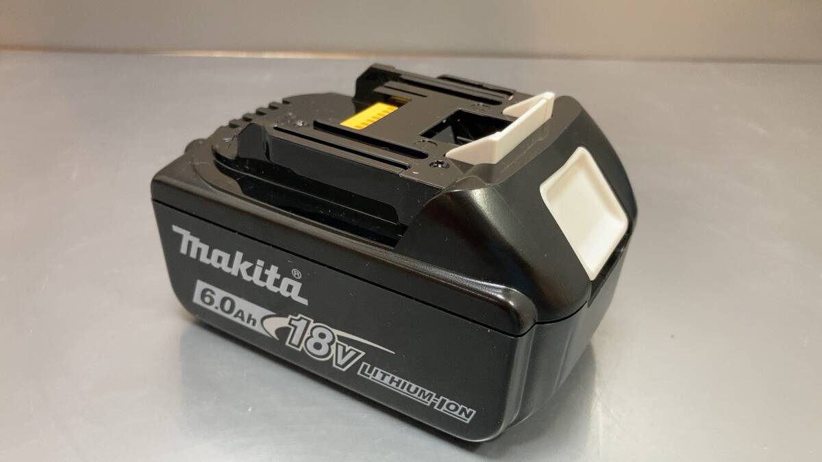 未使用 makita 18v 6Ah 純正バッテリー BL1860B (充電回数:0回) ★マーク 残量表示 【71】拍卖