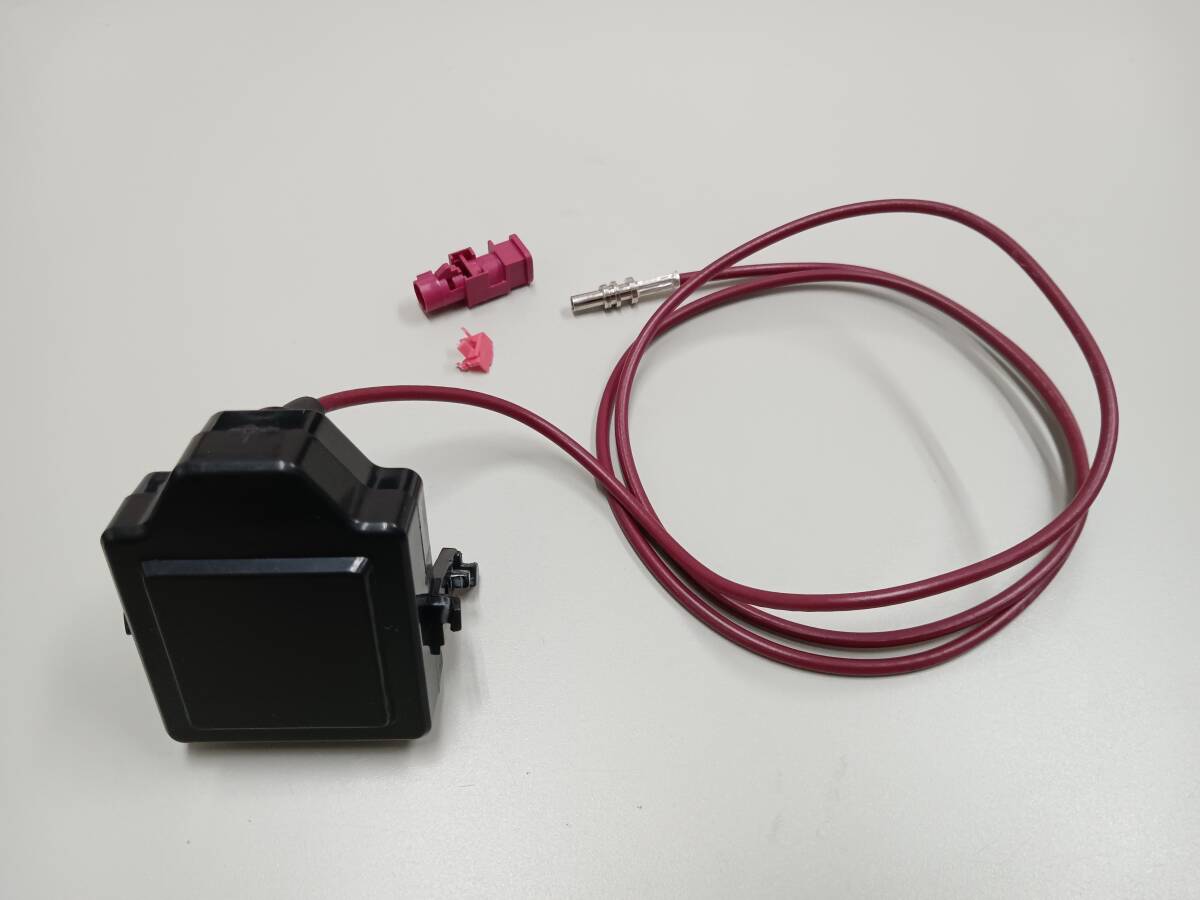 ベンツEクラス W213 S213 GPSアンテナ A2139055009 社外品 送料600円拍卖