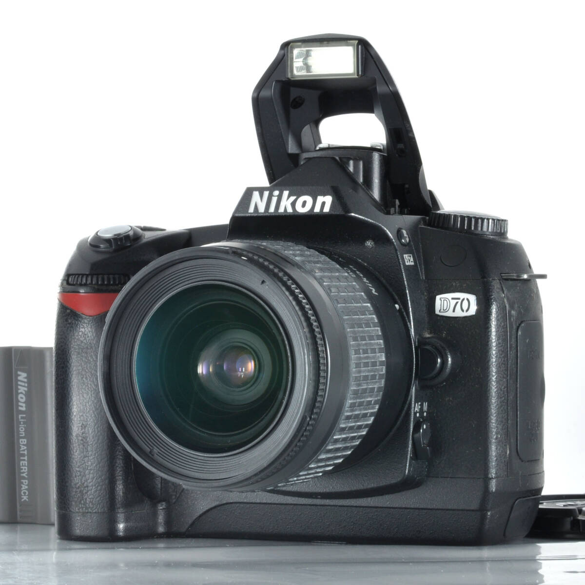【ニコン】Nikon D70 + AF NIKKOR 28-80mm F3.3-5.6 G 標準ズームセット #K076拍卖