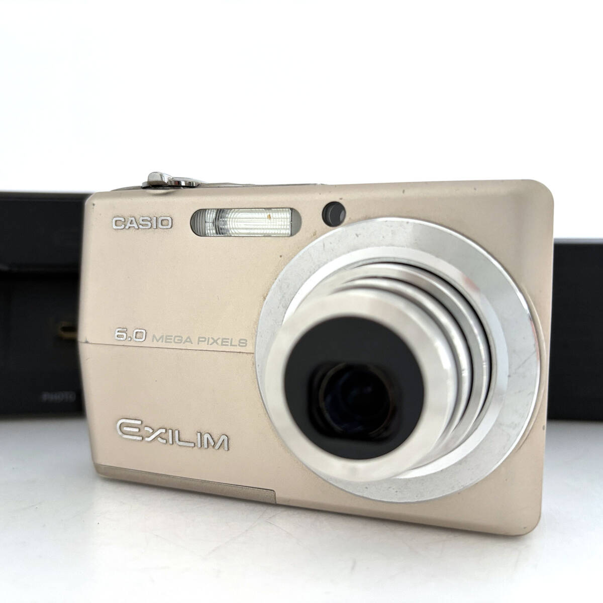 【デジカメ】CASIO EX-Z600 コンパクトデジタルカメラ #M189拍卖