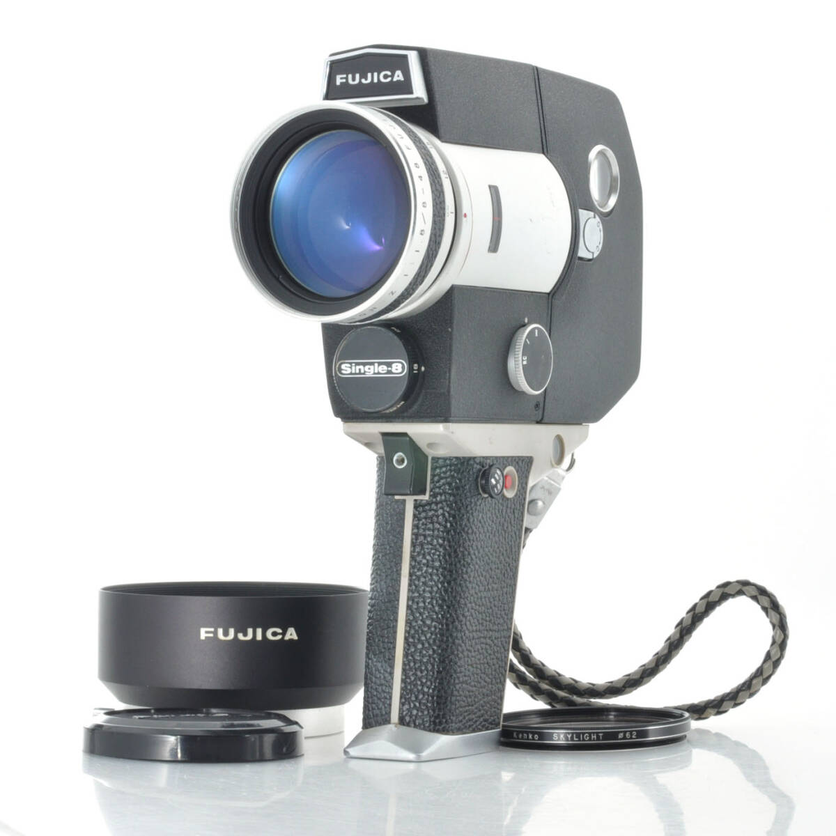 特価!999円セール【富士フイルム】FUJICA Single-8 Z600 フード付き 8mmフィルムカメラ 現状品 #h967拍卖