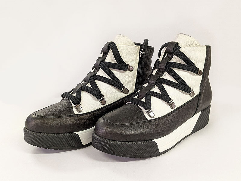 《FIZZ REEN》■美品■フィズリーン*デザインスニーカー*日本製*サイズ22.5cm*黒×白【送料込み!】拍卖