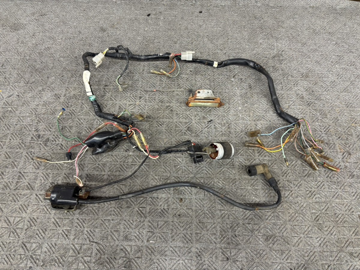 ホンダ スーパーカブ50 C50-620〜 6V メインハーネス イグニッションコイル ビジネスバイク HONDA 純正 部品 パーツ拍卖