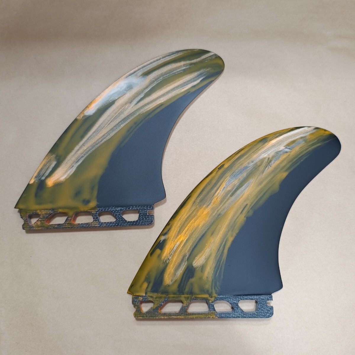 MR系フューチャーフィン対応 ファイバーグラス製 ツインフィン ノーブランド ミッドレングス ショートボード マークリチャーズ系拍卖