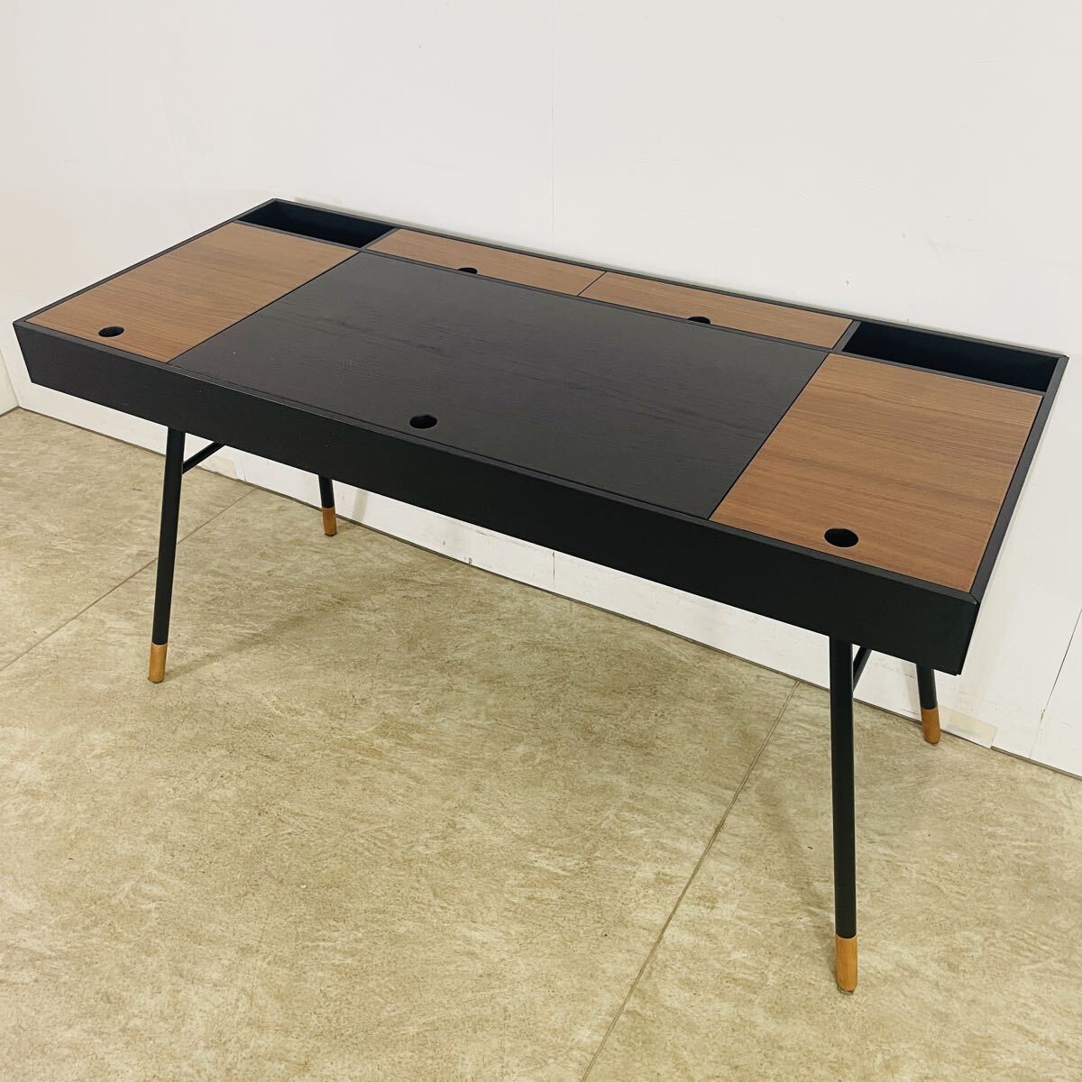 中古 BoConcept クパチーノ PCデスク デスク ボーコンセプト 北欧デザイン ワークデスク 学習机 勉強机 収納付き 多機能 モダンデザイン拍卖