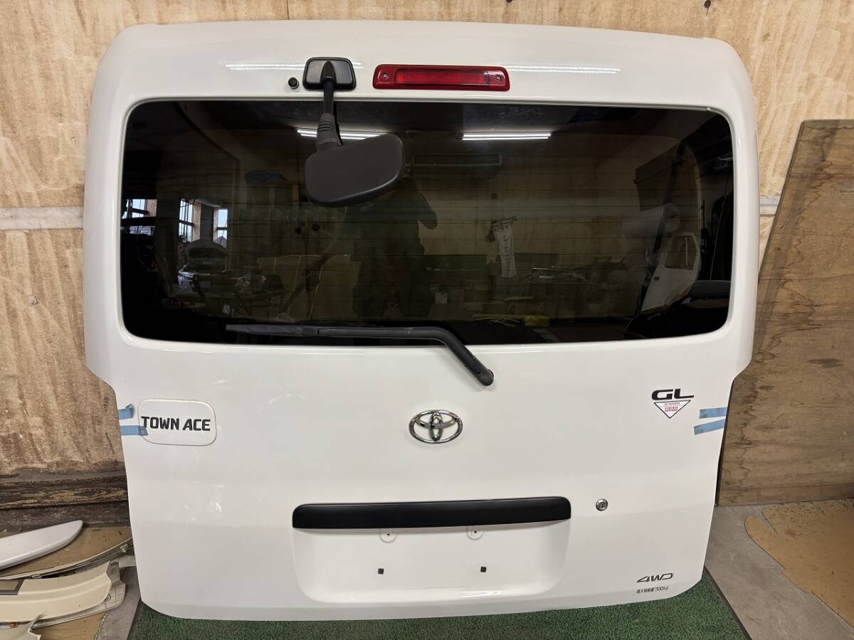 ★☆タウンエースバン S413M バックドア リアゲート 白W09 西濃運輸 直接引取OK 個人宅不可☆★拍卖
