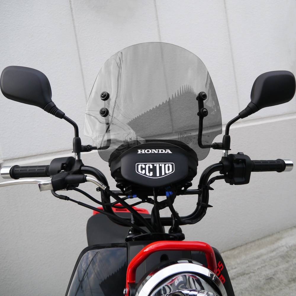 アウトスタンディング ホンダ クロスカブ専用 アウトスタンディング ショートバイザー SV-CC110-JA10 グレースモーク拍卖