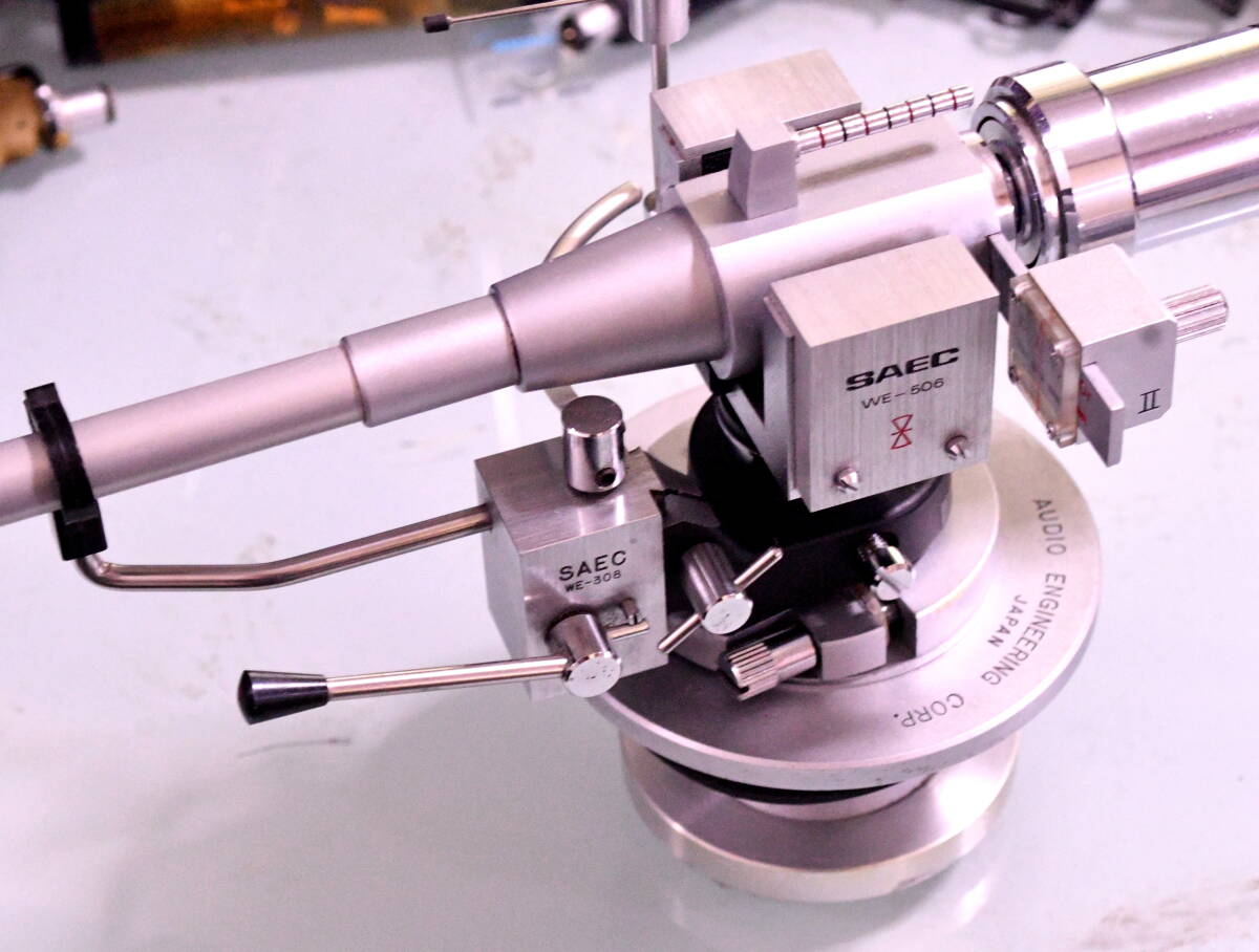 SAEC WE-506/30トーンアームの専用のアームレストとリフターのセット 動作良好拍卖