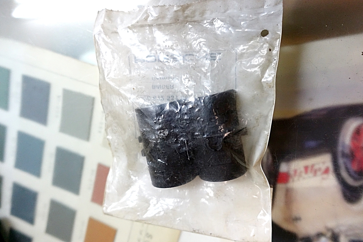 売切15 最終 ポルシェ ブレーキパッド センサー ホールダー 911 928 944 968 964 993 92861253100 純正 新品拍卖