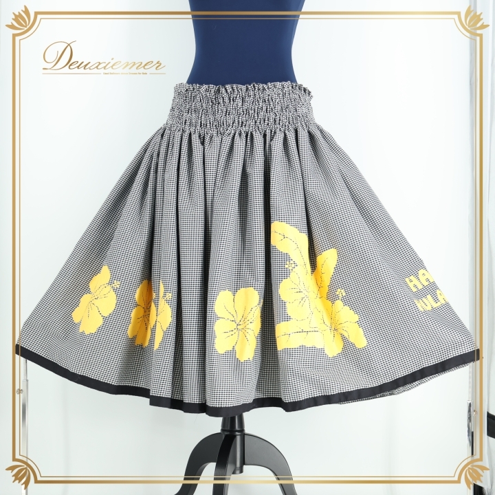 フラダンス 衣装 パウスカート ブラック系 フラ ダンス シングル レッスン チェック柄 花柄 黒 白 黄 ハワイアン ふんわり ハイビスカス柄拍卖