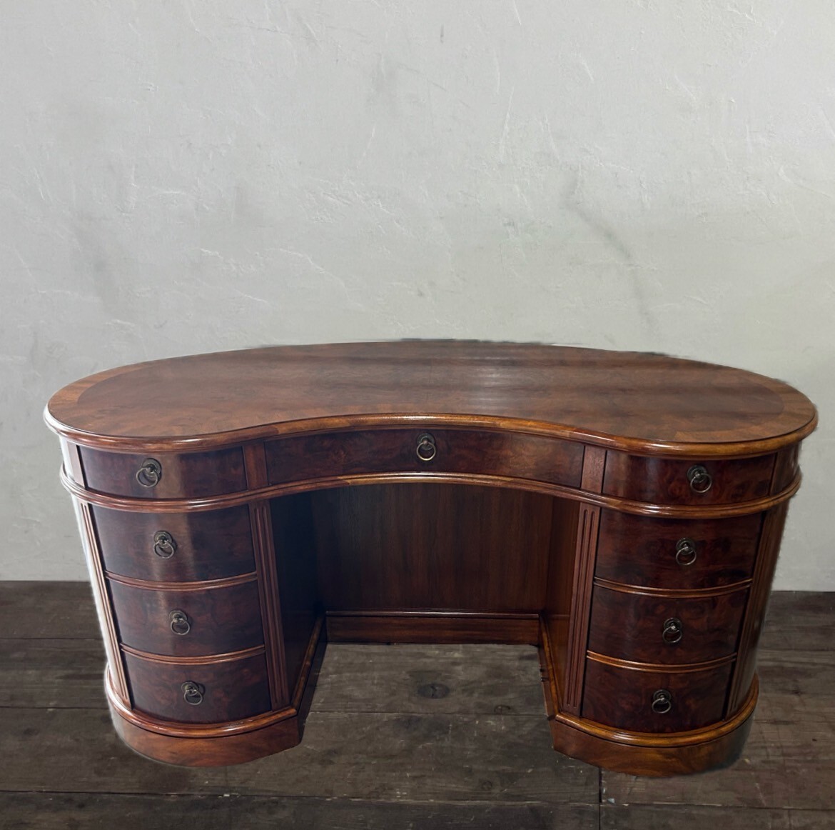 DREXEL HERITAGE ドレクセル ヘリテイジ キドニーデスク テーブル キャメオクラシックス 机 家具 パレット発送 参考価格170万円拍卖