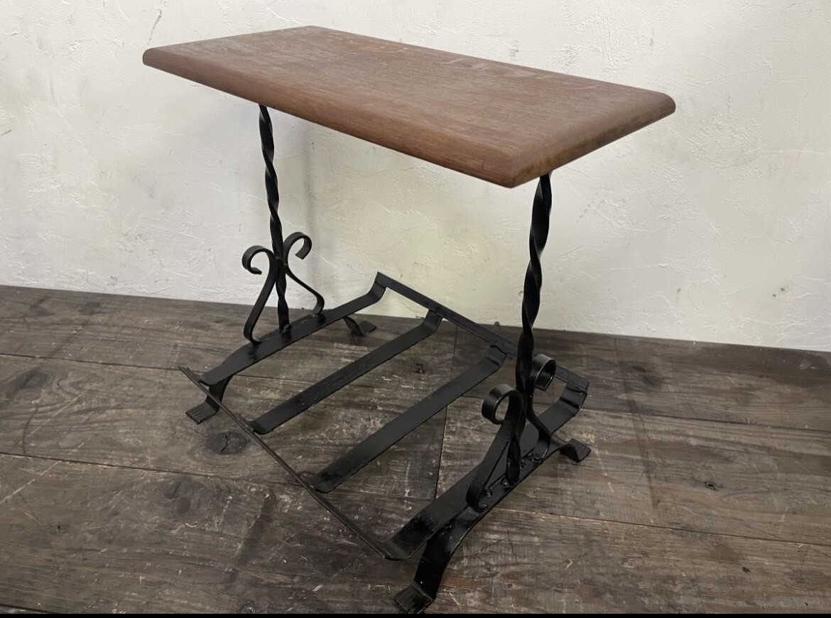 英国 イギリス サイド テーブル 薪 暖炉 アイアン ツイスト 家具 インテリア拍卖