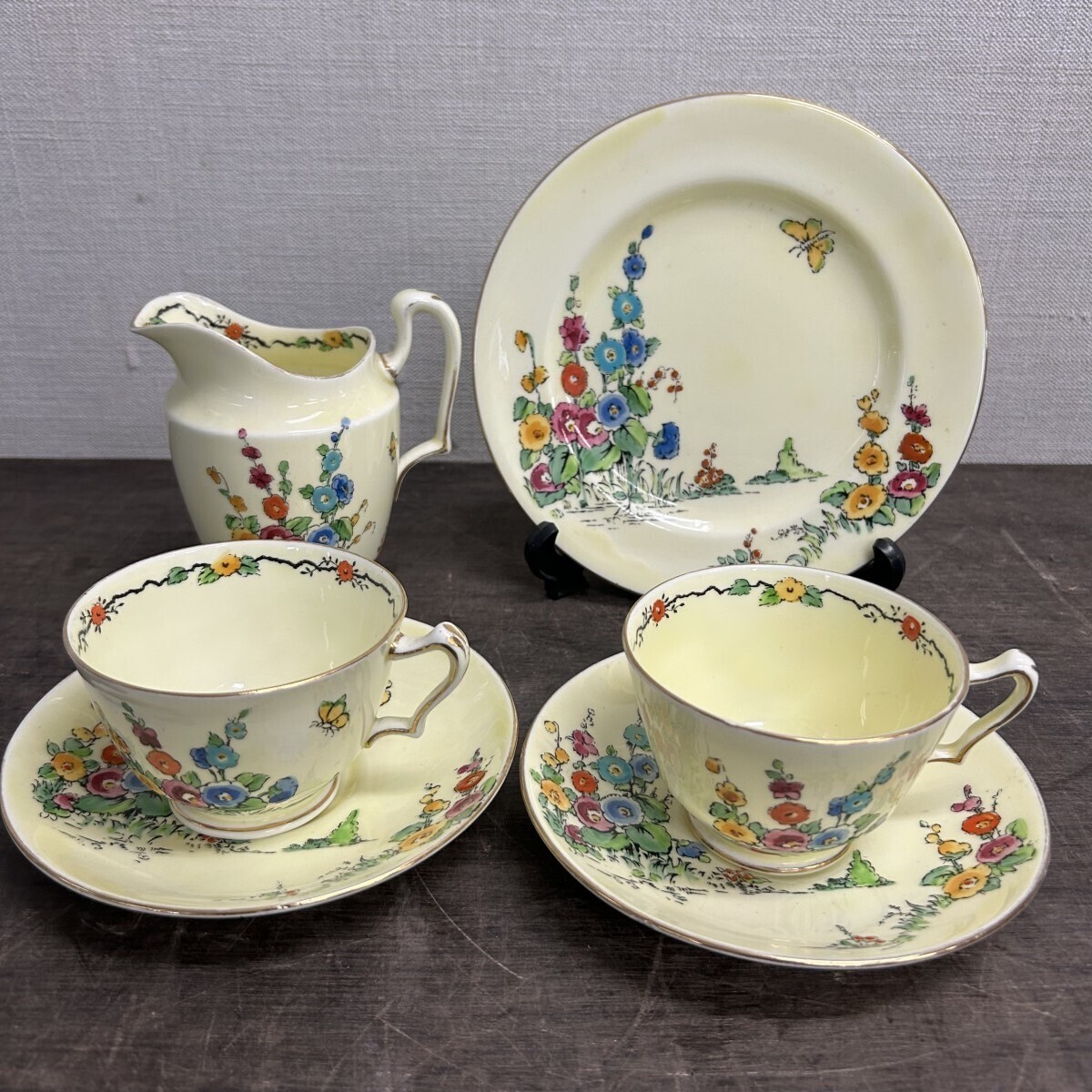 CROWN STAFFORDSHIRE カップ&ソーサー クリーマー プレート クラウンスタッフォードシャー タチアオイ 陶磁器 食器拍卖