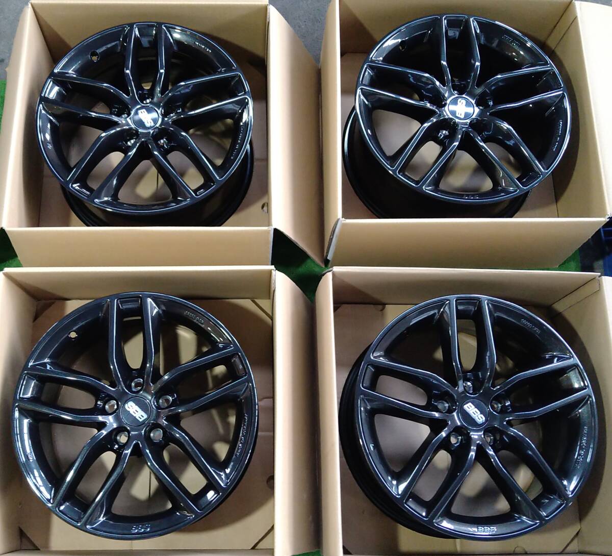 未使用特価品! BBS SX0302 17インチ 7.5J +35 PCD112 VW パサート ティグアン シャラン ゴルフオールトラック アウディ Q3拍卖