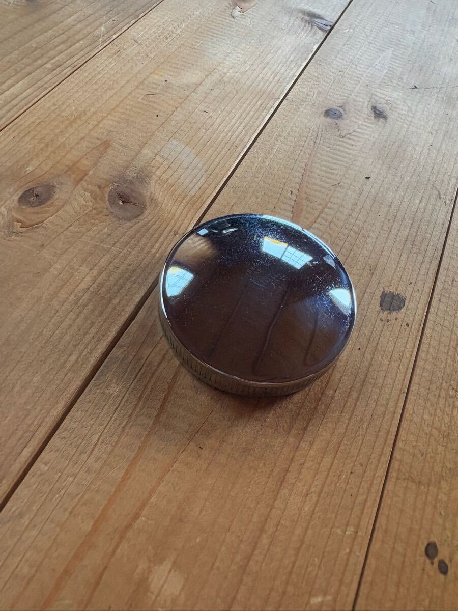 アーリーガスキャップ 左ノンベント クローム 36-72年の分割タンク左側拍卖