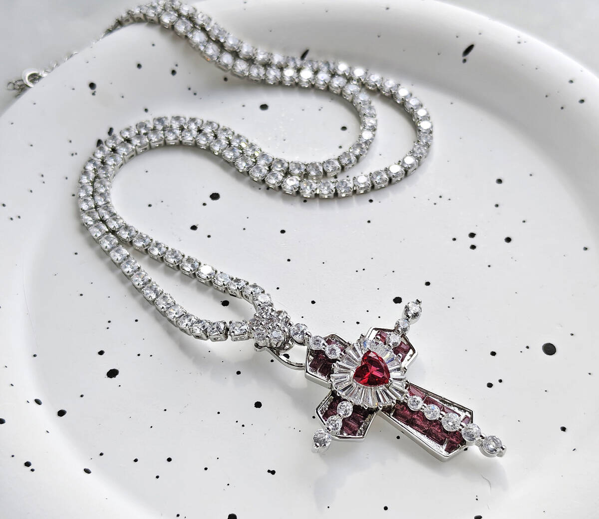 N250734◆Bigstone◆【魔法*ハートの宝石十字架】大存在感*人気高品質*欧米ファッションなネックレス拍卖