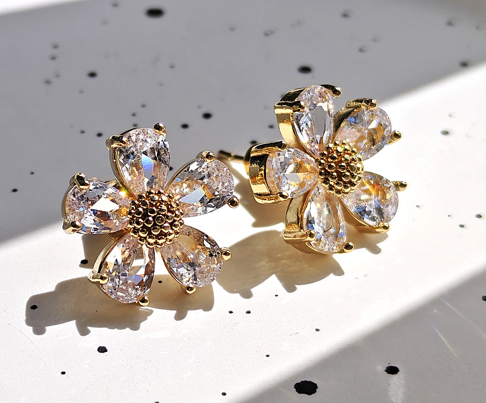 N2507129◆Bigstone◆【清新な花のデザイン】魅力な光沢*ファッション感アップ*欧米大人気なピアス拍卖