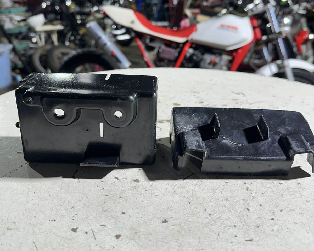HONDA/ホンダ AB14-1584... Sky/スカイ 純正 バッテリーケース カバー 拍卖
