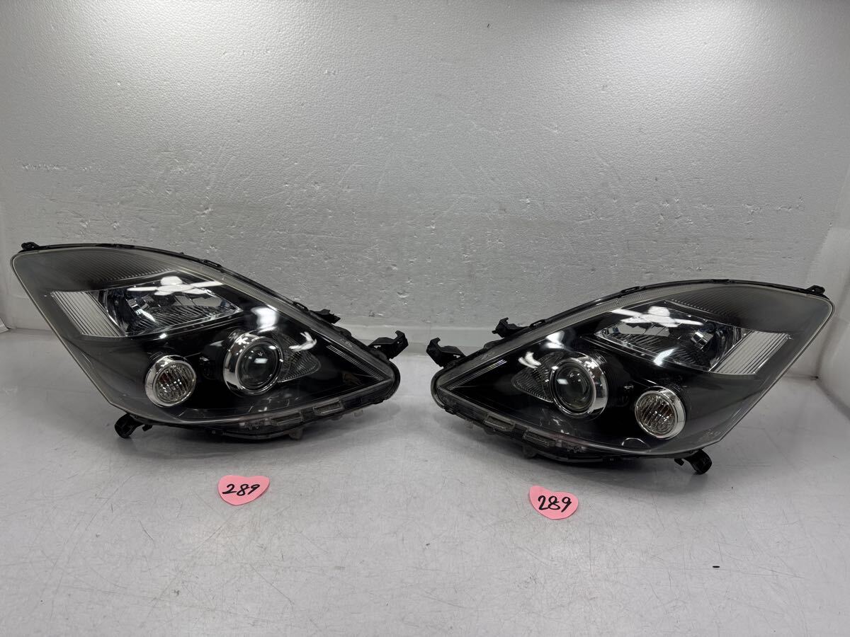 トヨタ アイシス ISIS 純正 ヘッドライト HID 右左セット KOITO 44-72 100-78937 ZGM10 ANM10 ANM15/ZNM10 打刻W イナーブラック(289)拍卖