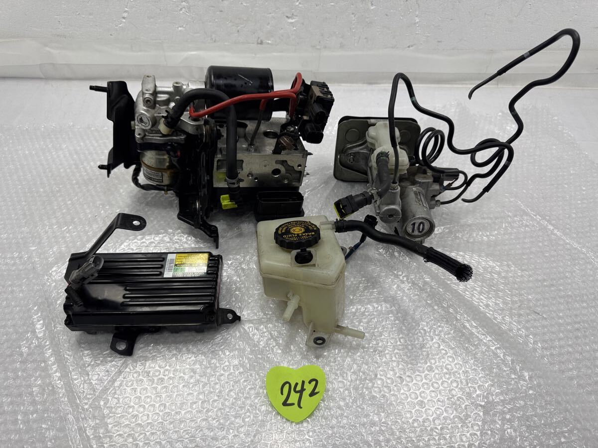 トヨタ レクサス LS600H LS460S UFV45 UVF46 純正 ABS ブレーキアクチュエーター ABS-TRC-VSC 89540-50230 44510-50080 (243)拍卖