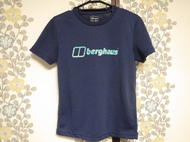 バーグハウス berghaus 速乾性 Tシャツ アジアS ロゴ入り 紺 株式会社好日山荘拍卖