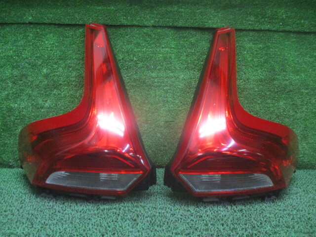 DBA-MB4164T ボルボ V40 平成25年 テールレンズ 左右セット 252762拍卖