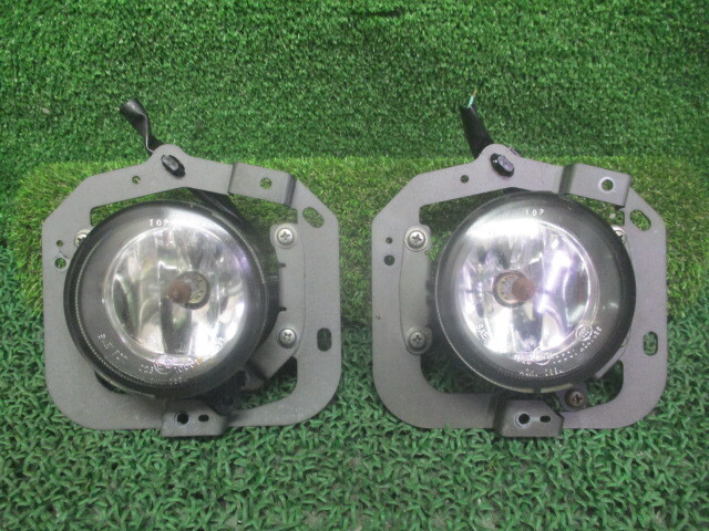 CV5W 三菱 デリカD:5 平成22年 フロントバンパー内 フォグランプ 左右セット 252816拍卖