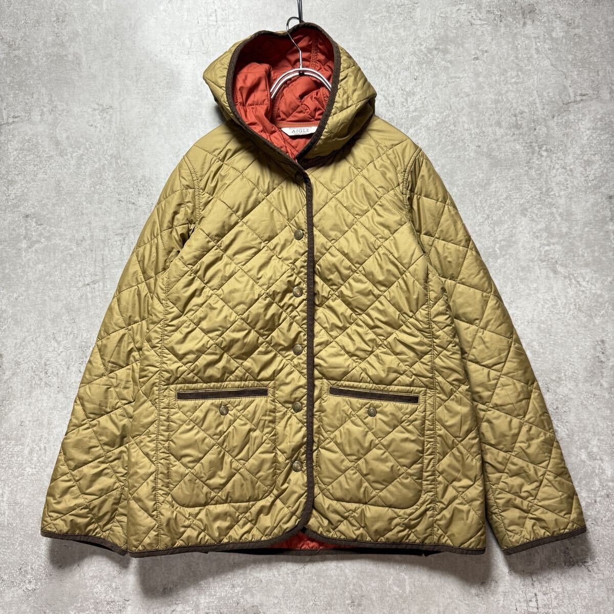 AIGLE エーグル キルティングジャケット Mサイズ フード ベージュ アウター ジャケット 中綿拍卖