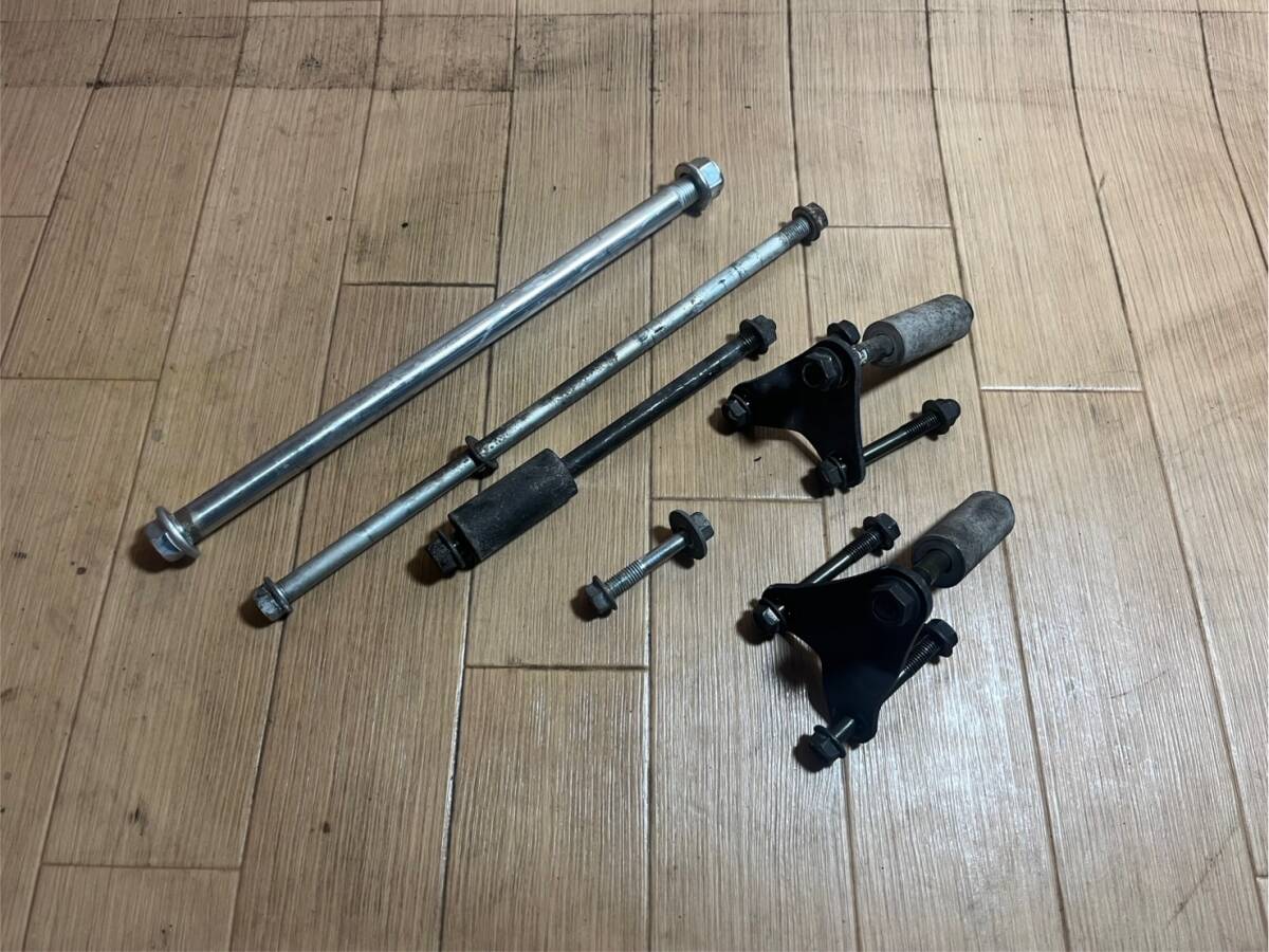 252533-29 スイングアーム アクスルシャフト NC31 CB400SF H5年式 実働 実走行3万キロ拍卖