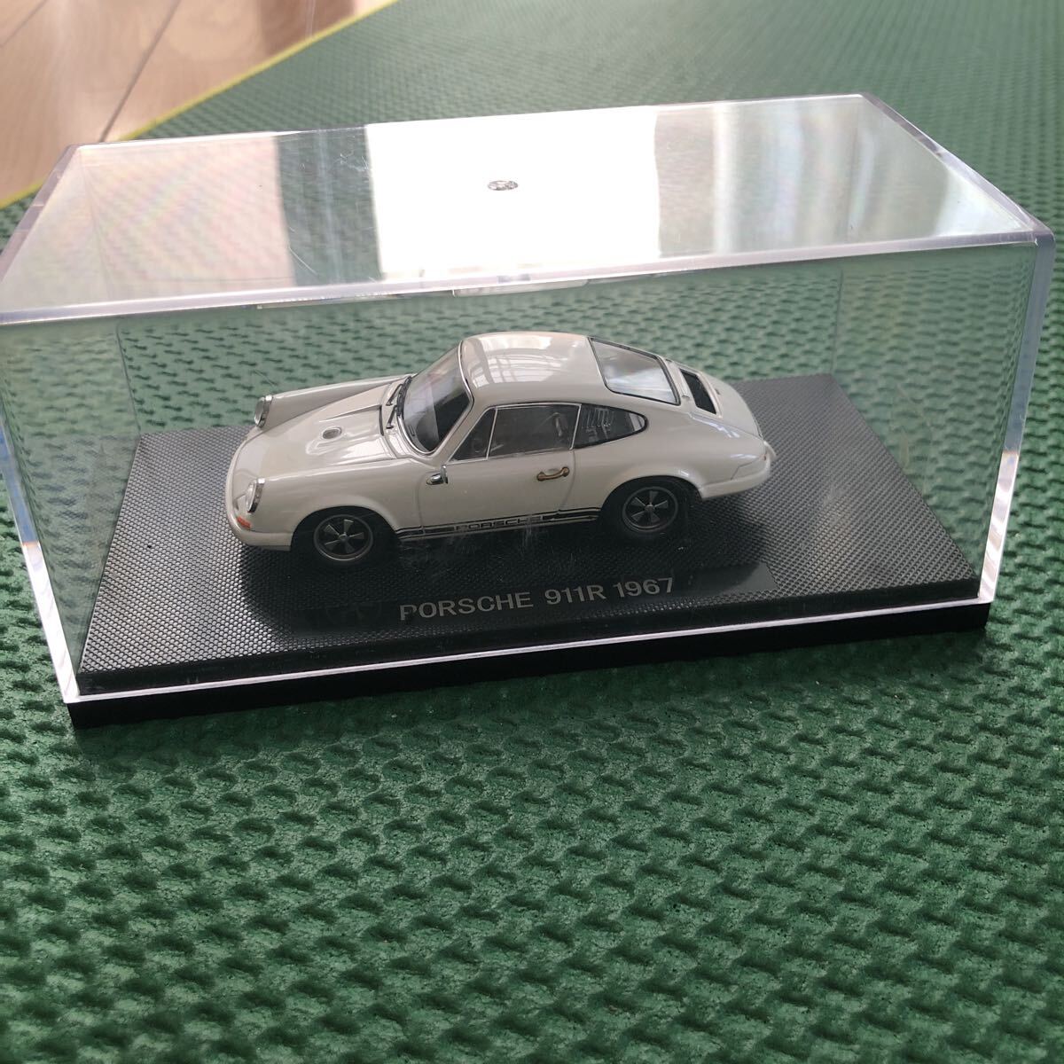 EBBRO PORSCHE 911R 1967 WHITE 1/43拍卖