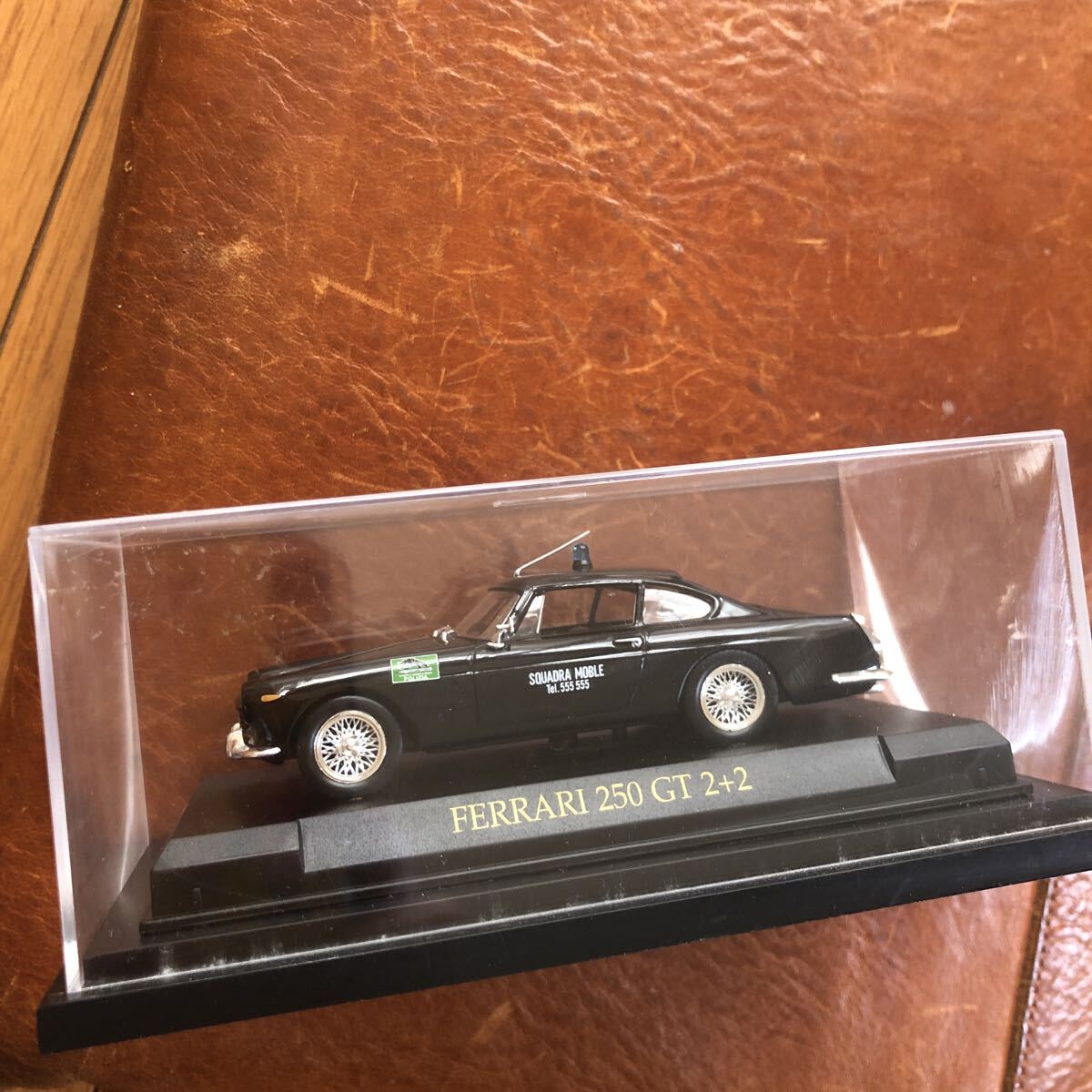 アシェット ディアゴスティーニ  FERRARI 250 GT 2+2 1/43 イタリア ポリス カー拍卖