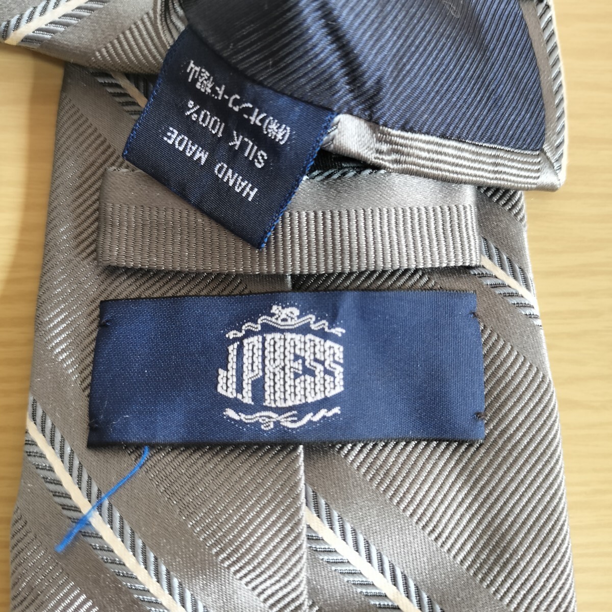 J.PRESS(Jプレス)ジェイプレスシルバー線ストライプネクタイ拍卖