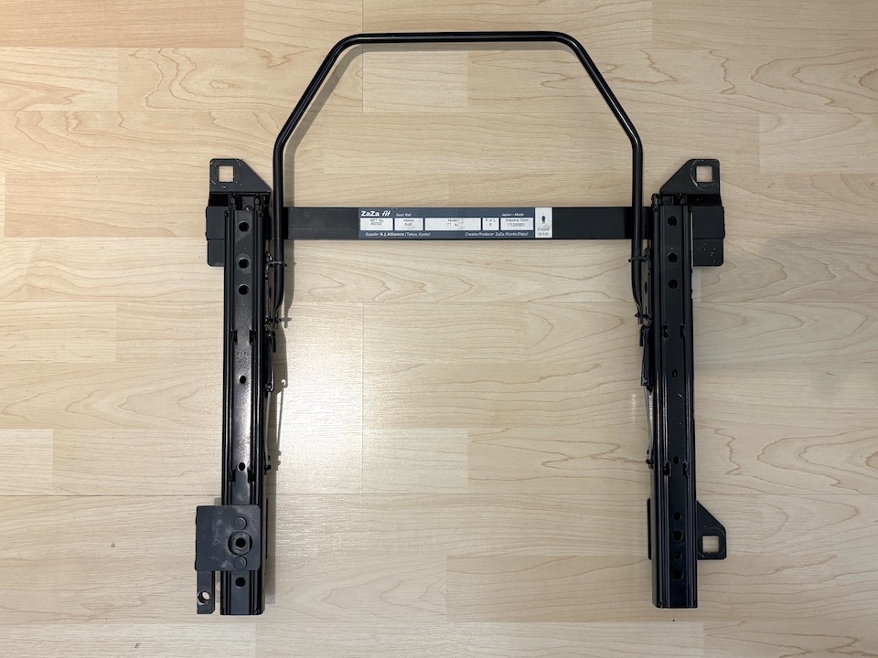 アウディ TT(8J)用 ZaZa製シートレール 右側座席用2拍卖