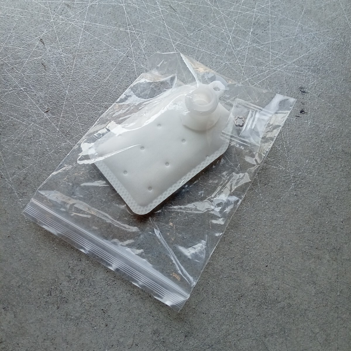 ヤマハ・ シグナス X125/ マジェスティ125 /BWS125★12V燃料ポンプ用燃料フィルター吸口系10.8Φ 新品・未使用拍卖