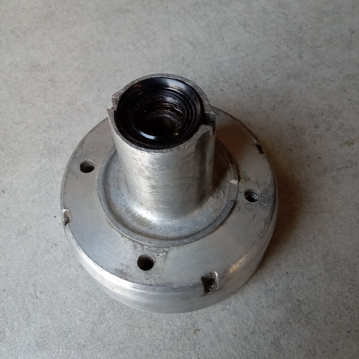 モンキー・ゴリラ★純正フロントハブ バフ途中品・ベアリング固着無拍卖