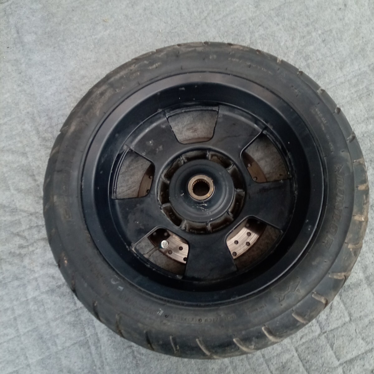 ヤマハ・マグザム250/SG17J★純正リアホイール・13M/CXMT3.50 ダンロップ130/70-13・11年製 ヒビ割れ無・曲無拍卖