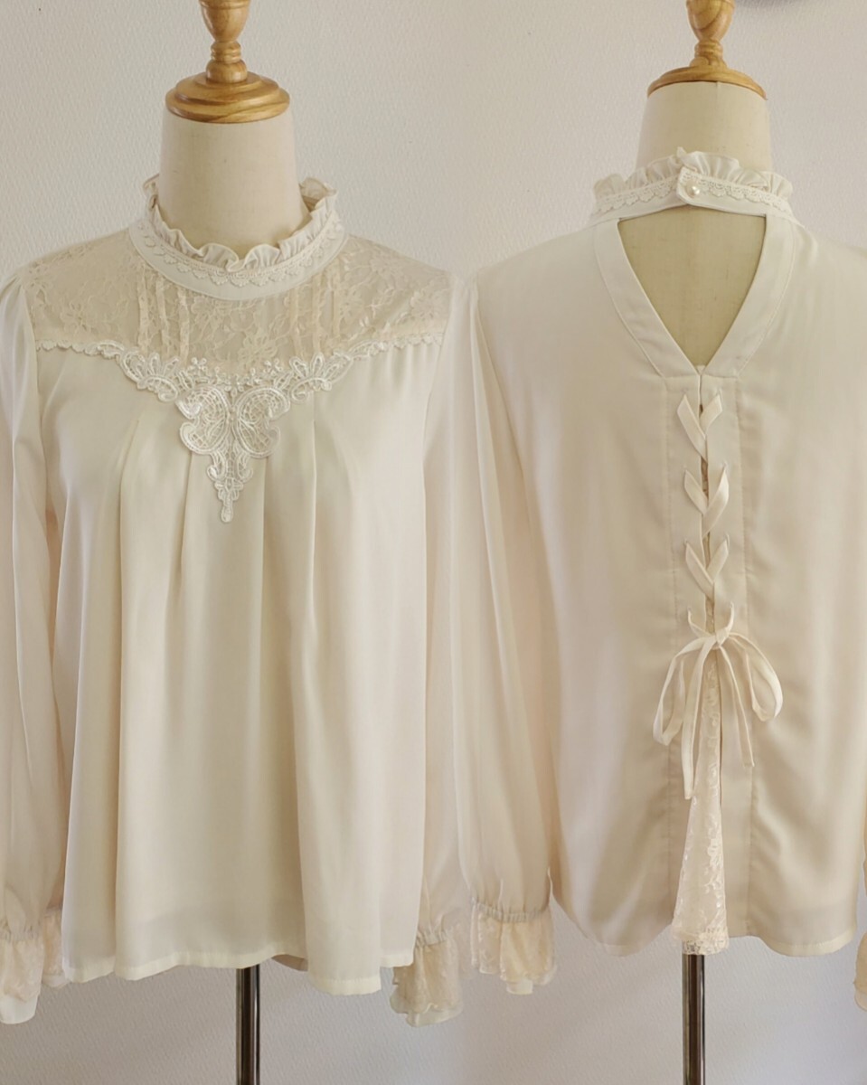 axes femme バックリボン胸元レースブラウス拍卖