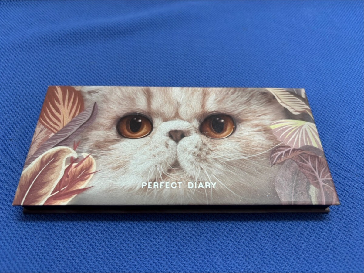 570☆PERFECT DAIARY(パーフェクト ダイアリー) エクスプローラー 12色アイシャドウパレット 09猫 中古拍卖