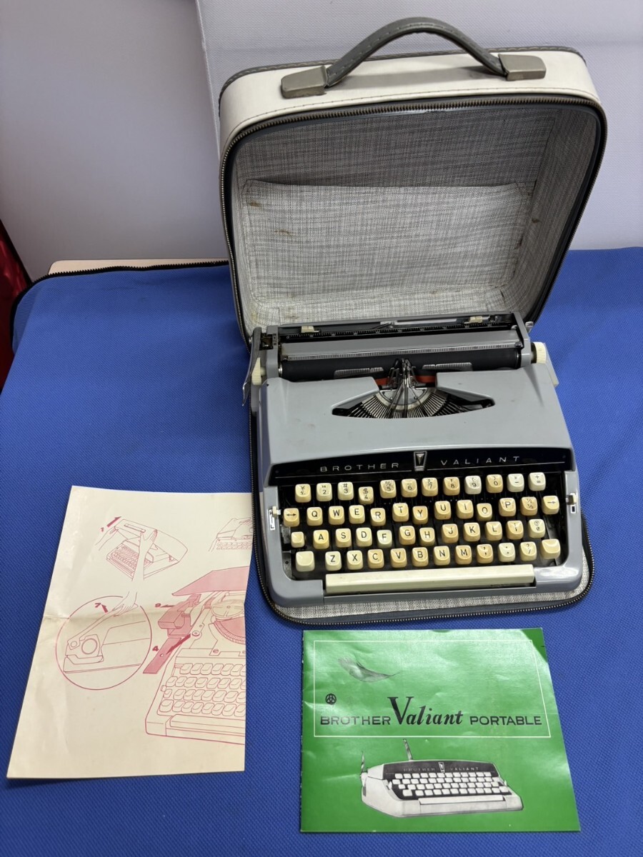 558☆ ブラザー Valiant ポータブル タイプライター/ 英字/昭和レトロ/ジャンク/ アンティーク拍卖