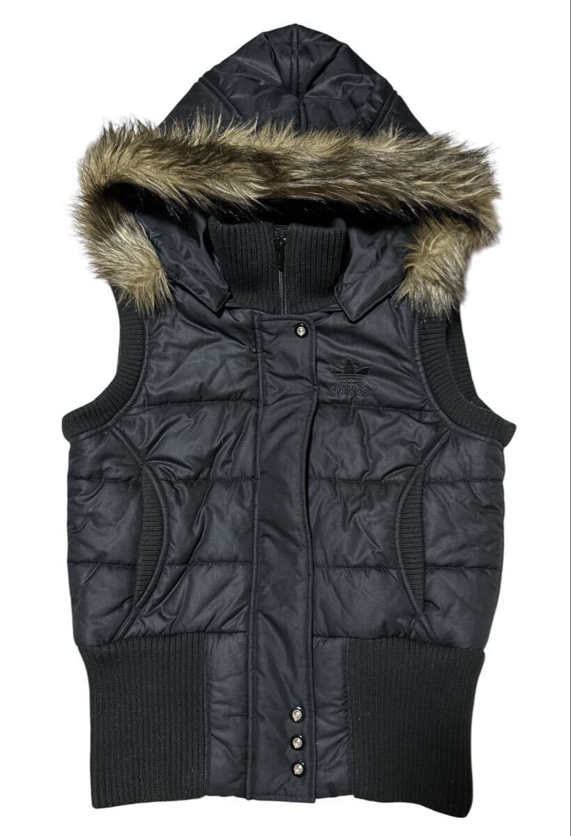 ▲ adidas originals アディダス オリジナルス ▲ トレフォイルロゴ刺繍 ファー付き フード着脱可能 ナイロン 中綿入 ベスト ブラック S拍卖