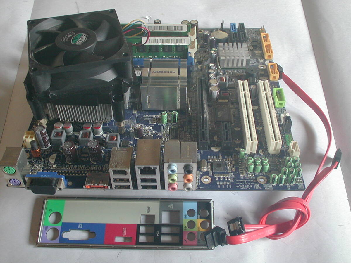 マザーボード FOXCONN G33M05G1-8EKSOD Ccore2Quad 2.5GHz メモリー3GB k203拍卖