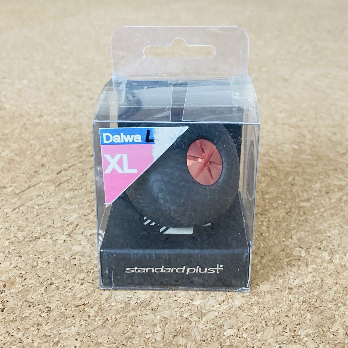 スタジオコンポジット スタンダードプラス カーボンノブ ラウンドシェープ XLサイズ(レッド)ダイワ用 Lサイズ対応 ハンドルノブ拍卖