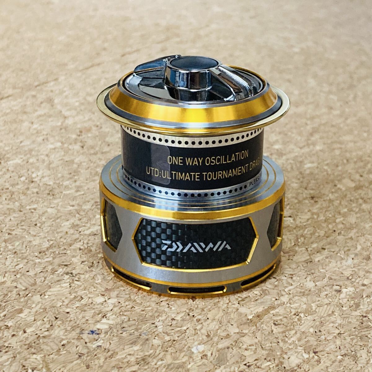 ダイワ 12トーナメントISO 2500HLBD 純正スプール 未使用品 TOURNAMENT 磯 No.055356拍卖