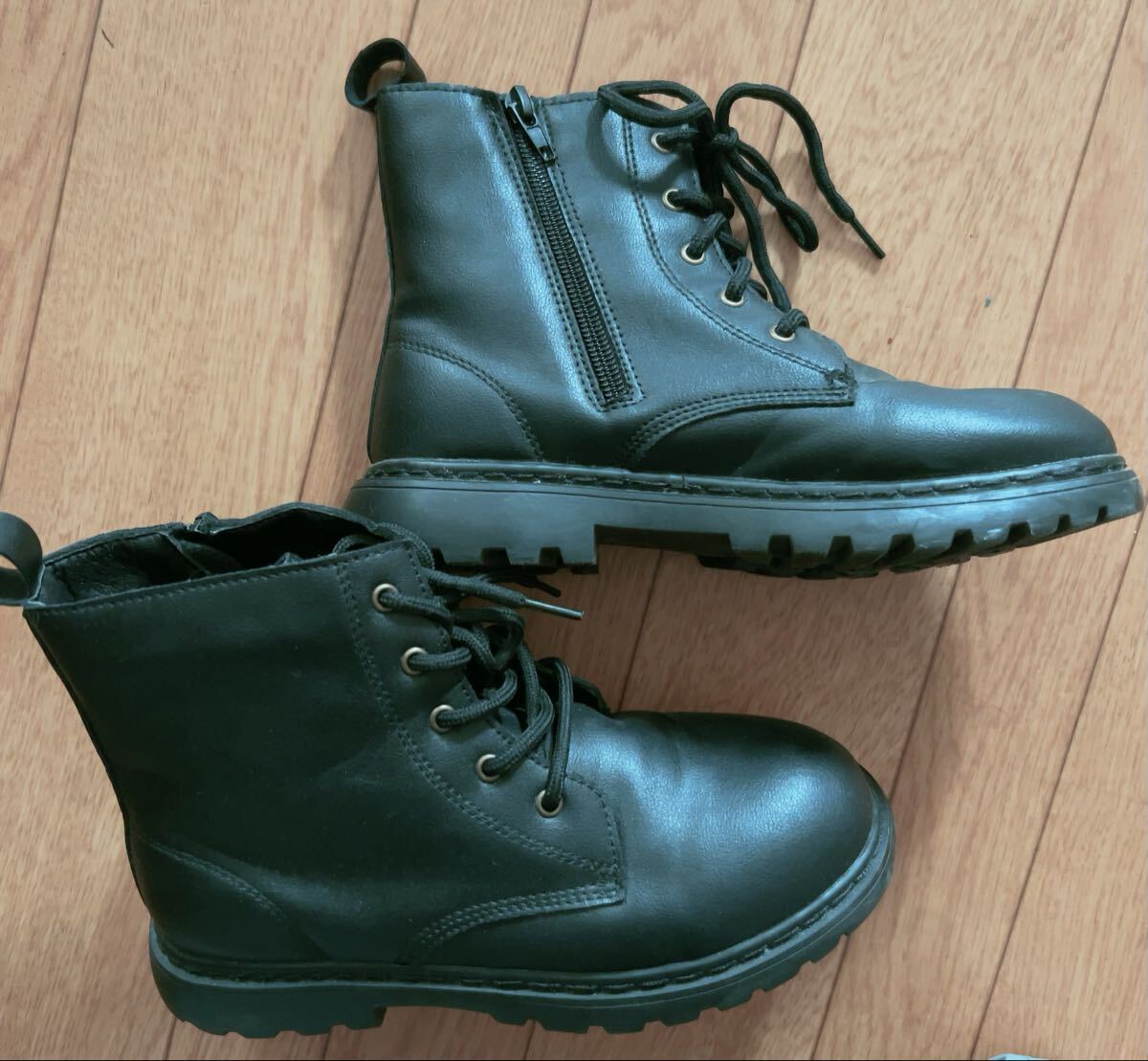 中古★送料込★子ども ショートブーツ 黒 22.0cm 秋 冬 卒業式 かっこい 可愛い 発表会など お出かけに拍卖