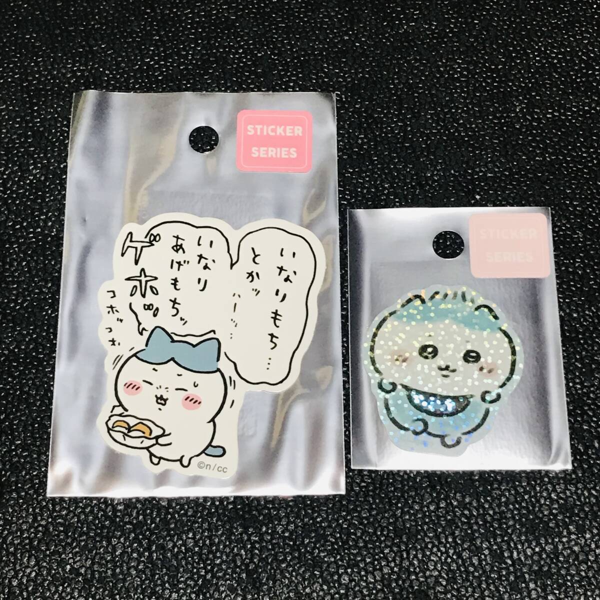 ハチワレ いなりもち ちいかわ baby ベビー スマホに貼れるサイズのステッカー シール ちいかわらんど ナガノ マーケット くじ ガチャ拍卖