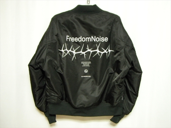 【YPM431】美中古品★GU×UNDERCOVER ジーユー アンダーカバー MA-1 ブルゾン Lサイズ 黒 ブラック バックプリント コラボ 中綿 ジャケット拍卖