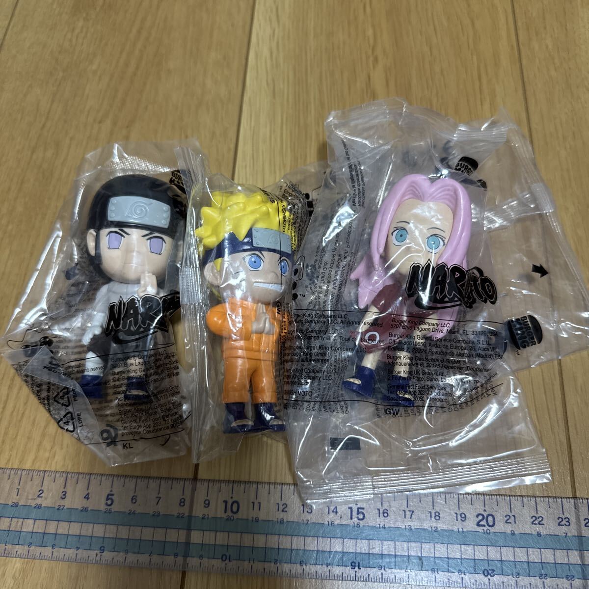 【新品】ドイツ BURGER KING NARUTO ナルト コラボ フィギュア うずまきナルト うちはサスケ 春野サクラ 2025.7拍卖