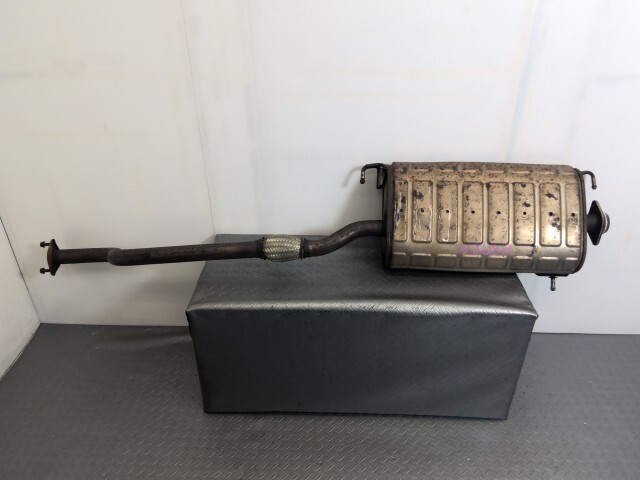 セレナ C25 センター マフラー B0100-CY00D拍卖