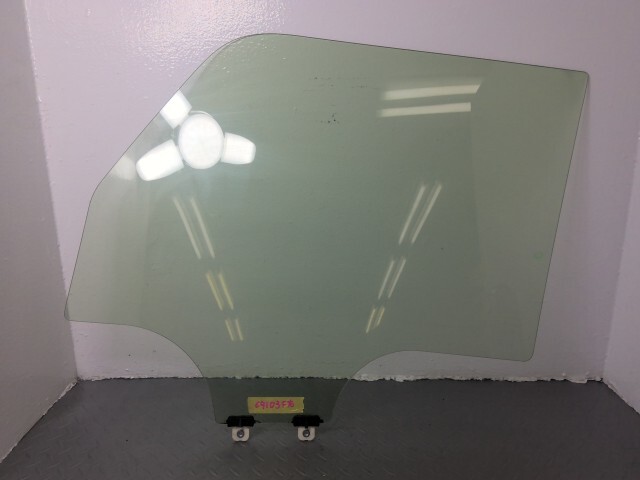 ムーヴキャンバス LA800S 右 フロント ドア ガラス 68101-B2720拍卖
